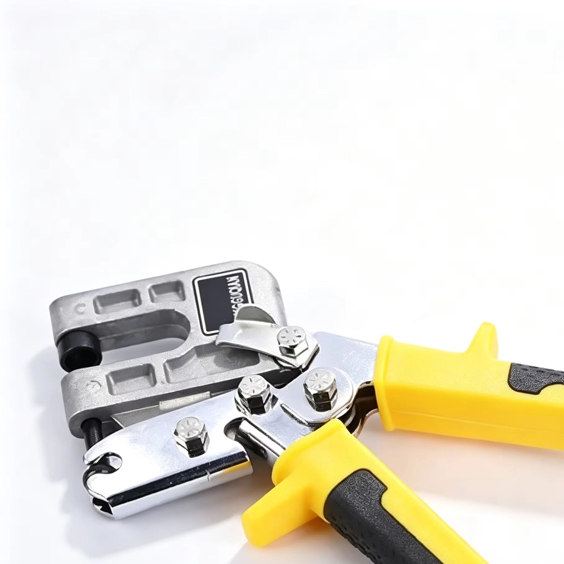 Zaciskarka do metalowych profi – Woodworking Japanese Tools recenzja i cena